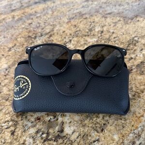 Ray-Ban Classic Black Sunglasses
